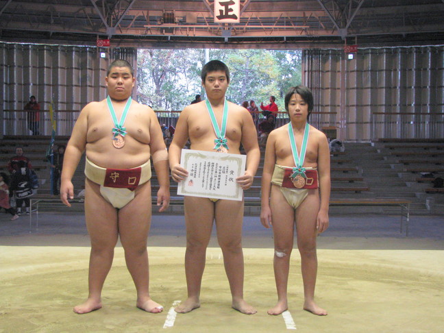 中学生団体3位　守口市相撲連盟チーム